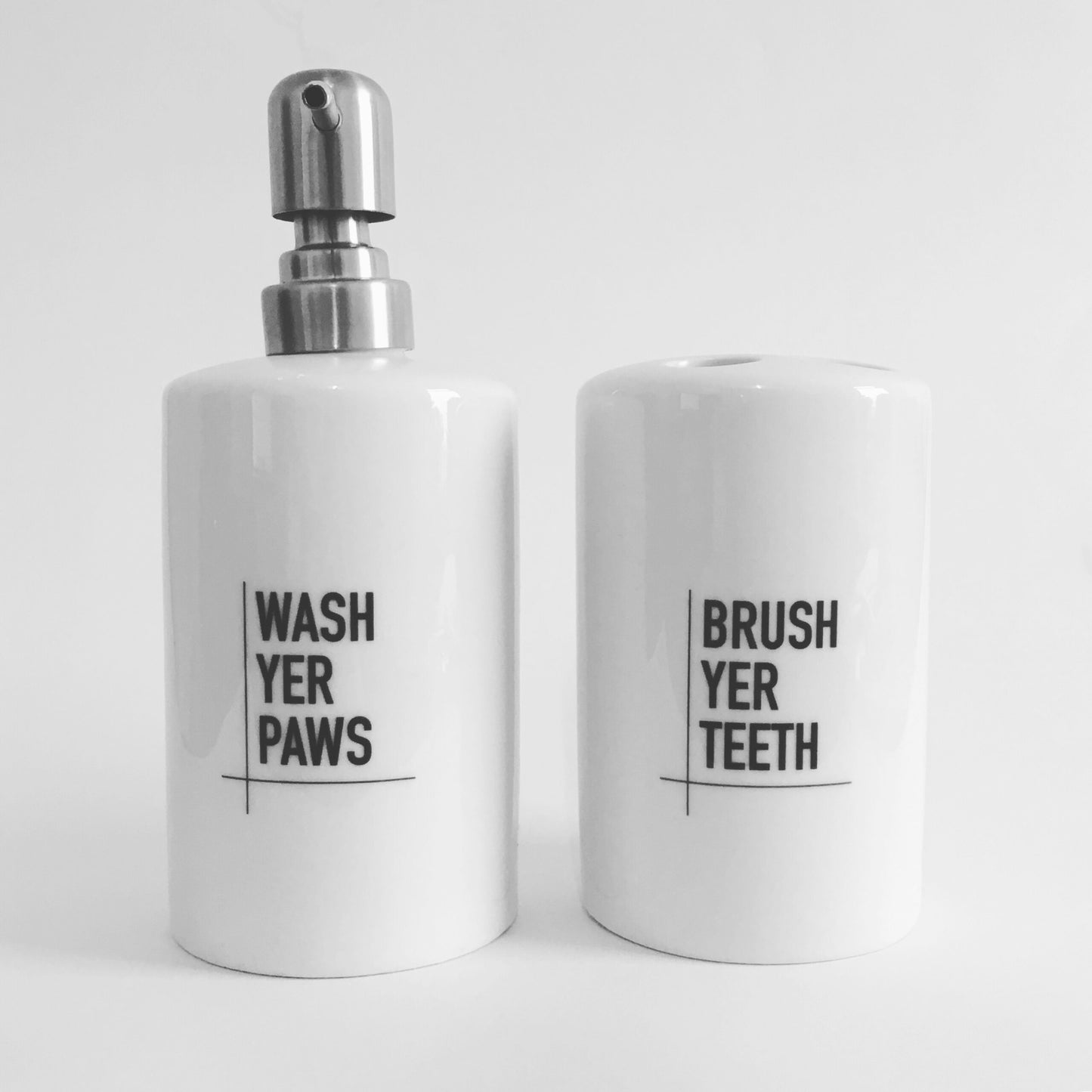 Toilet set - wash yer.. image 0